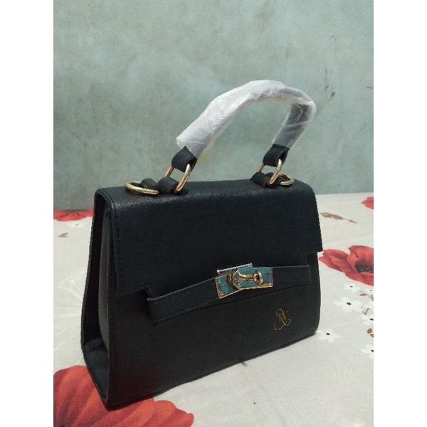 tas selempang RV kondisi baru ya