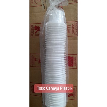 

Cup es krim putih susu