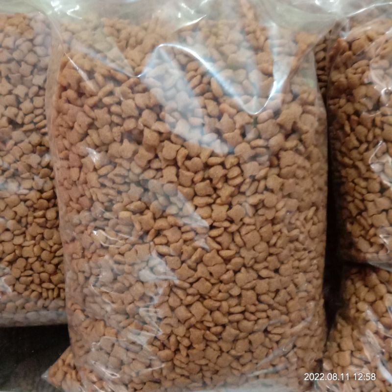 Universal Kitten 1 kg