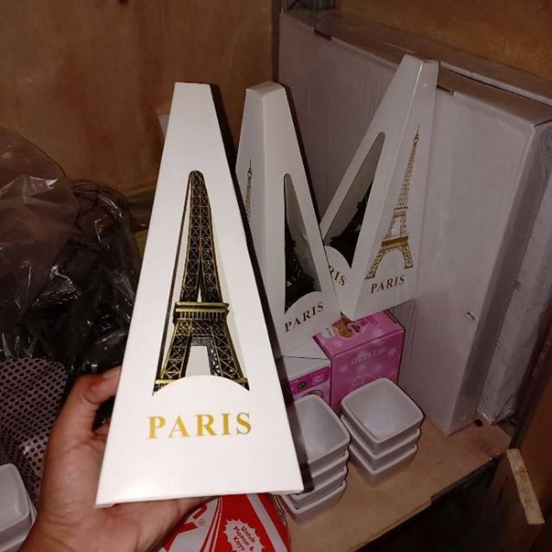 MINIATUR MENARA EIFFEL / EIFFEL TOWER / PAJANGAN MENARA EIFFEL / DEKORAS RUMAH