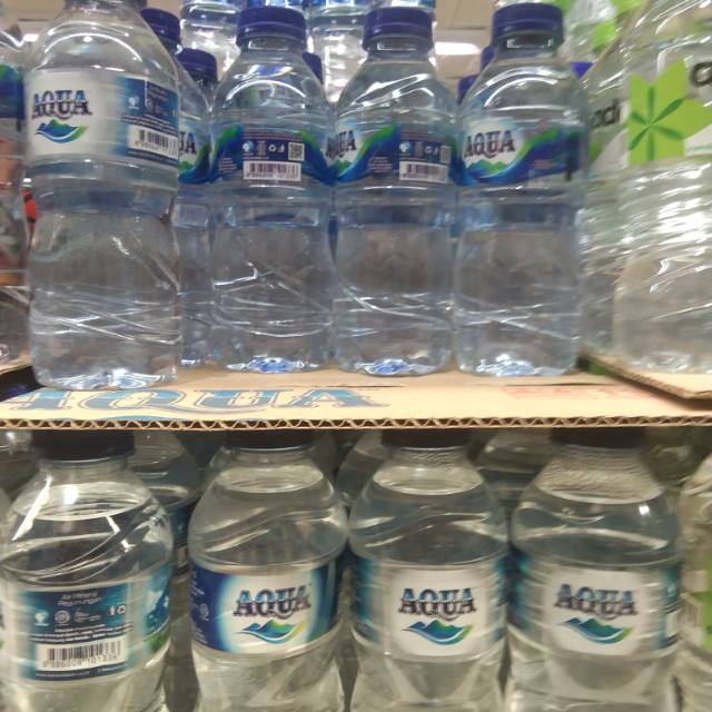 

Aqua air minum botol 330ml x 24pcs