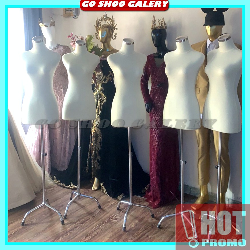 (Topi Besi) Patung Manekin Wanita Lapis Kain Topi Besi