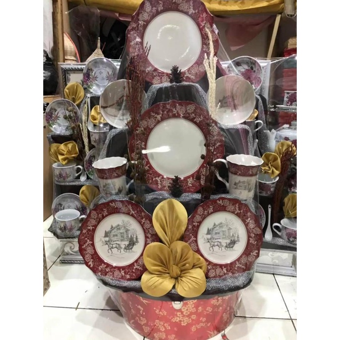 

Dinner set Merk SANGO / Parcel Pecah Belah Mewah/ Hampers Piring Mewah