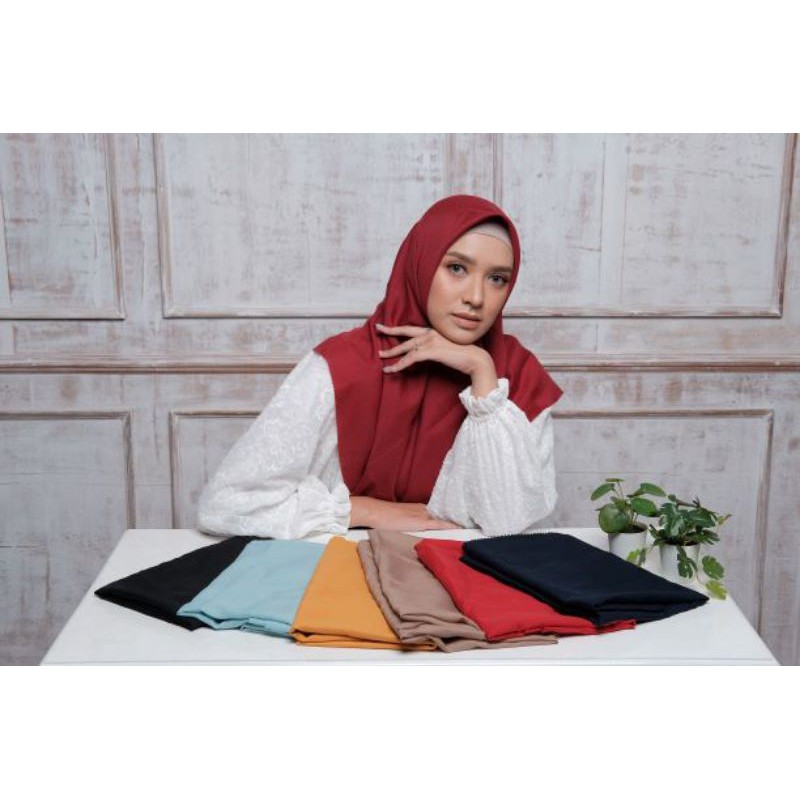 HIJAB SEGI EMPAT VOAL LASER CUT POLOS PART 1