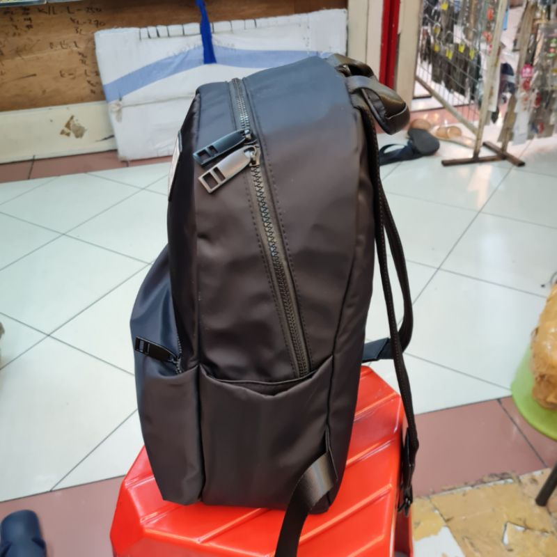 Ransel import / ransel parasut import uk 28x13x39 / backpack besar parasut bisa buat pria dan wanita