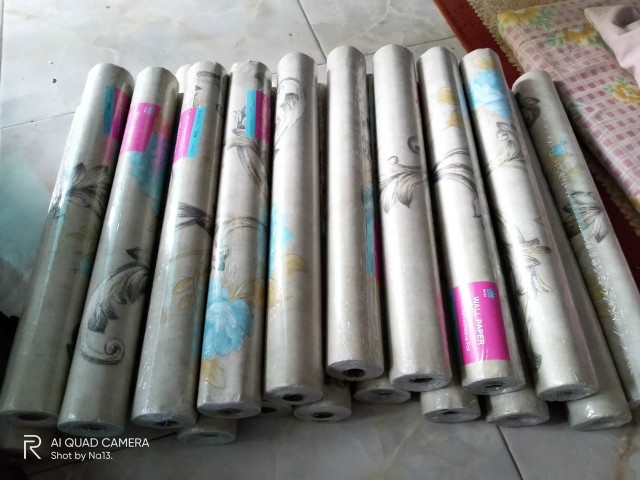 Grosir Murah_wallpaper Sticker Dinding Ruang Tamu Dan Kamar Garis Pink Merah Cantik 10mx45cm