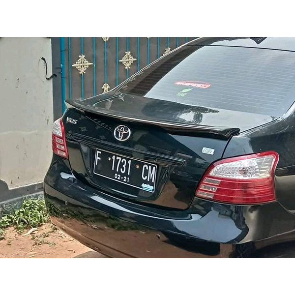 ducktail vios gen 1 bahan fiberglass warna dasar hitam doff