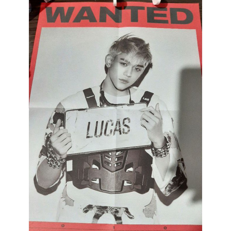 POSTER LUCAS AWAKEN THE WORLD (AWAKEN VER)