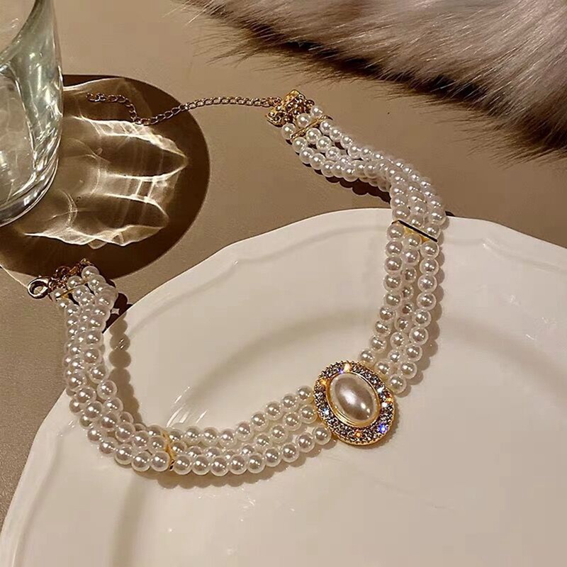 Kalung Choker Tiga Lapis Aksen Mutiara Berlian Imitasi Bahan Alloy Gaya Korea Untuk Wanita