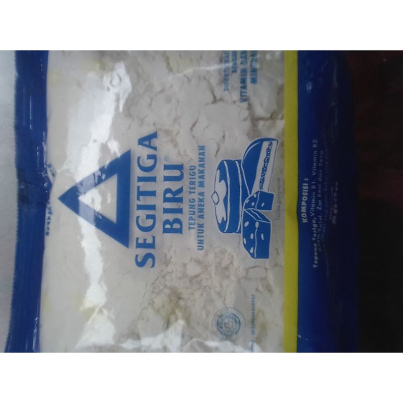 

tepung terigu segitiga biru kemasan 250gr