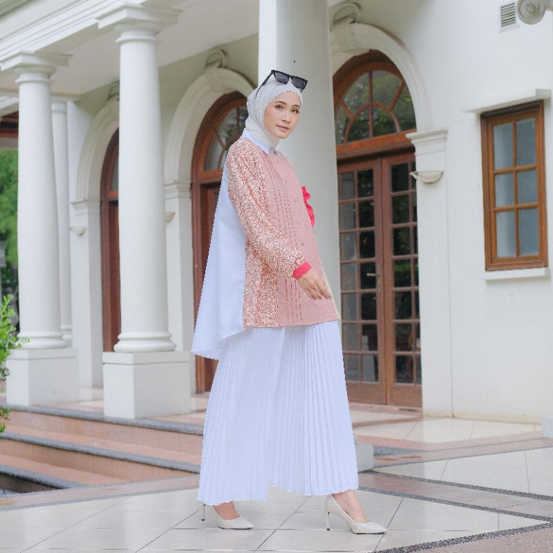 Eleanorre Lulu Top Coral Atasan Wanita