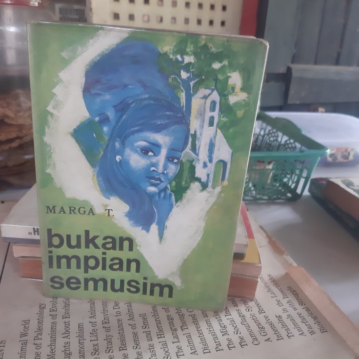 Novel Bekas Marga T - Bukan Impian Semusim