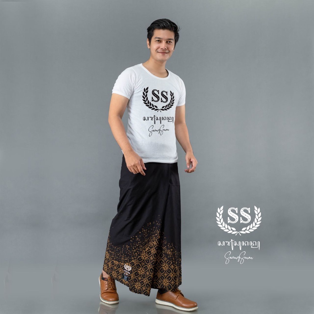 Sarung / sarung batik / sarung batik pekalongan / sarung batik pria / sarung batik wayang / sarung b