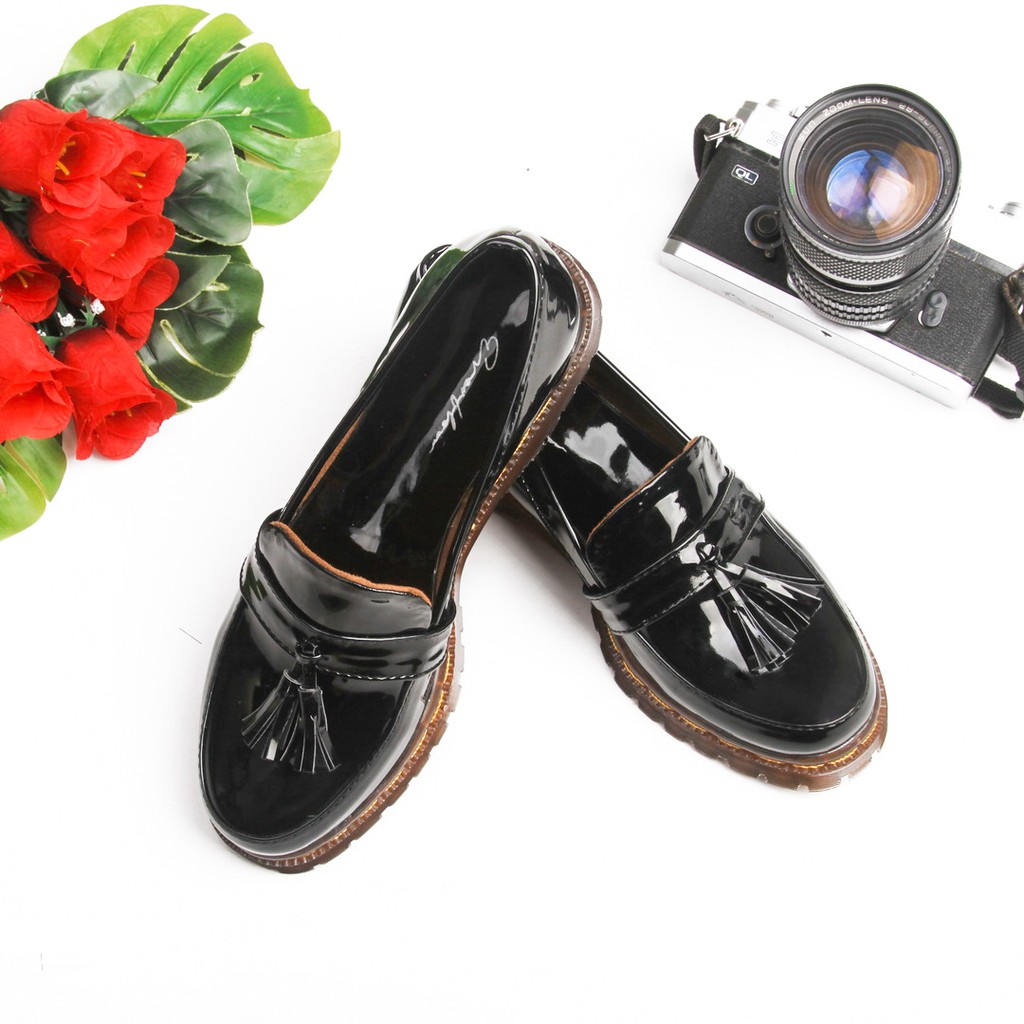 ☀ EVERFLOW ☀ Sepatu docmart Wanita Sepatu Kasual Wanita Best Sellers Hitam Glossy.