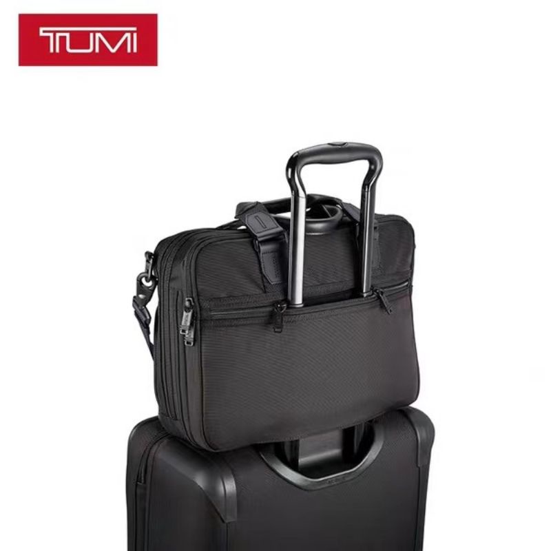 TM Albany Slim Commuter Briefcase Import