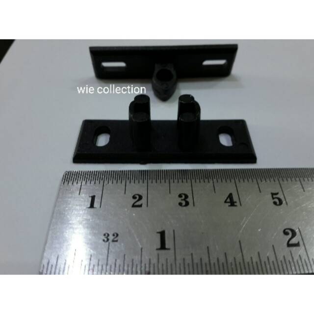 CAPIT UDANG PLASTIK HITAM / TIC TAC PINTU WARNA HITAM