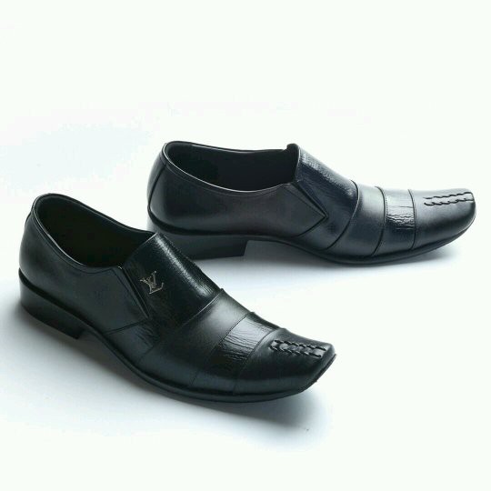 Toko SS Sepatu Pantofel Pantufel Pria Sepatu Pantofel Pria Kulit High Quality Model LV Formal/