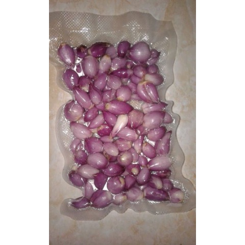 

bawang merah kupas fresh 250 gr gratis vakum