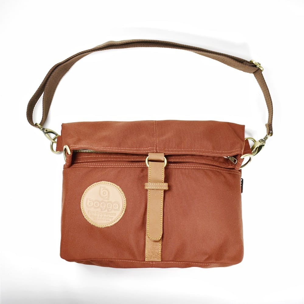 Tas Selempang Wanita / Tas Pria/ Tas Murah/ Tas Branded / Tas Messenger Merah Bata/ Tas Kanvas