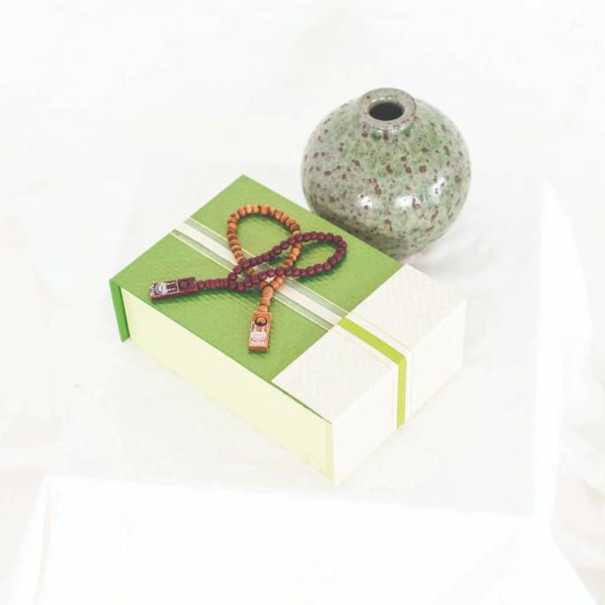 

[COD] Kotak Hardbox Packaging Hampers Lebaran magnet Uk. 24.5 x 15 x 8 cm [COD]