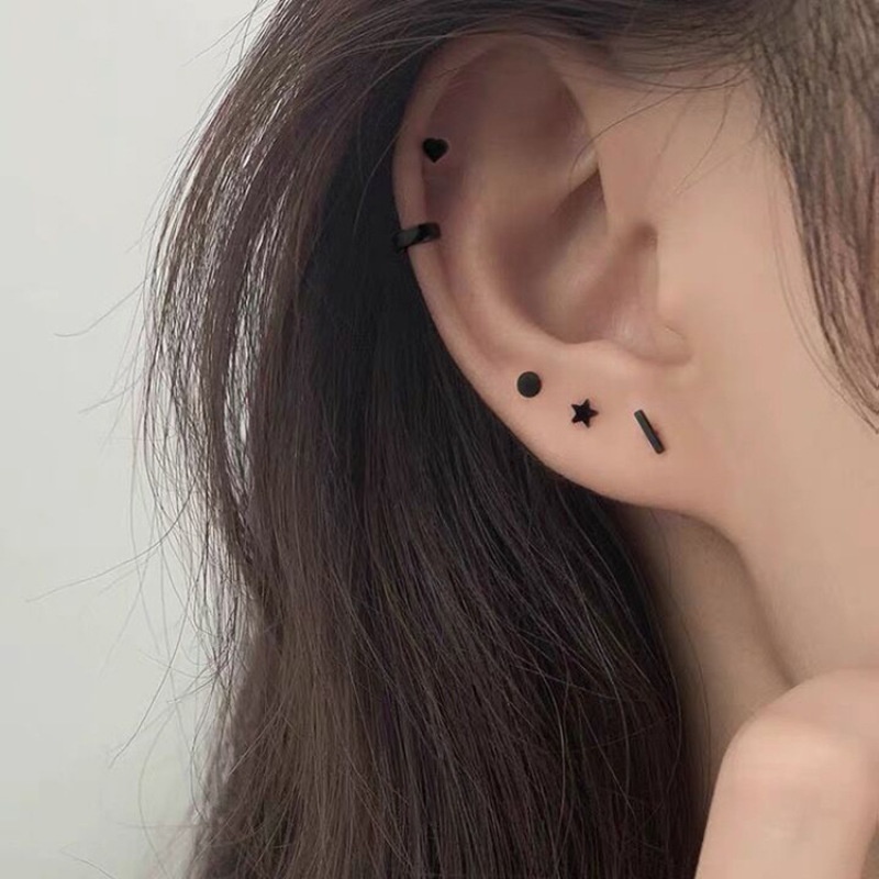 4 Pasang / set Anting Tusuk Motif Geometri Simple Warna Hitam Untuk Pria / Wanita