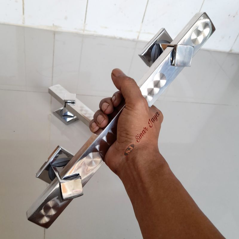 1 satu set handle pintu minimalis gagang tarikan pintu stainless pegangan kunci pintu kuputarung SPB