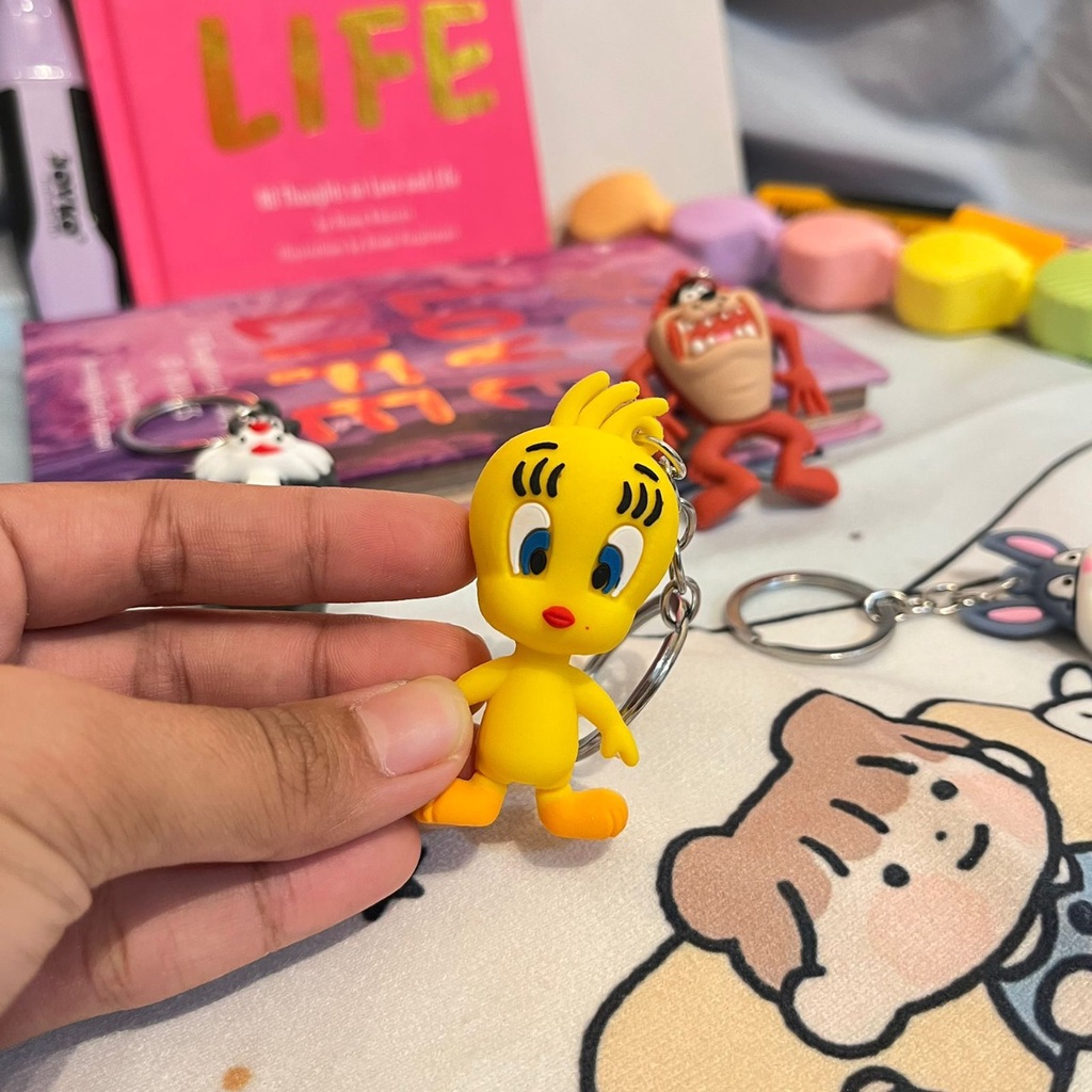 GANTUNGAN KUNCI LUCU KARTUN LOONES TUNES IMUT READY 4 KARAKTER LENGKAP KEYCHAIN UNIK SOUVENIR HADIAH GIFT PERNAK PERNIK KADO DUNIA_GROSIR99 BEST QUALITY READY GROSIR DAN COD