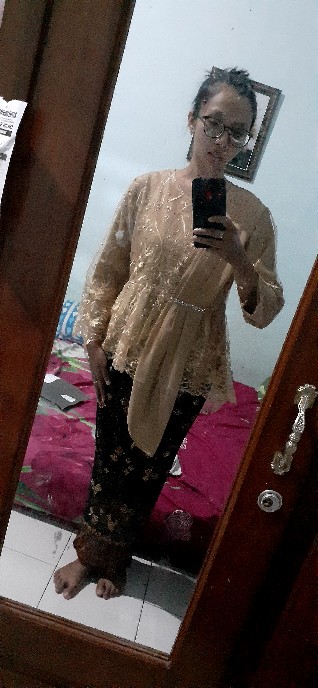 Couple Rok Batik Dan Kemeja Mega Mndung