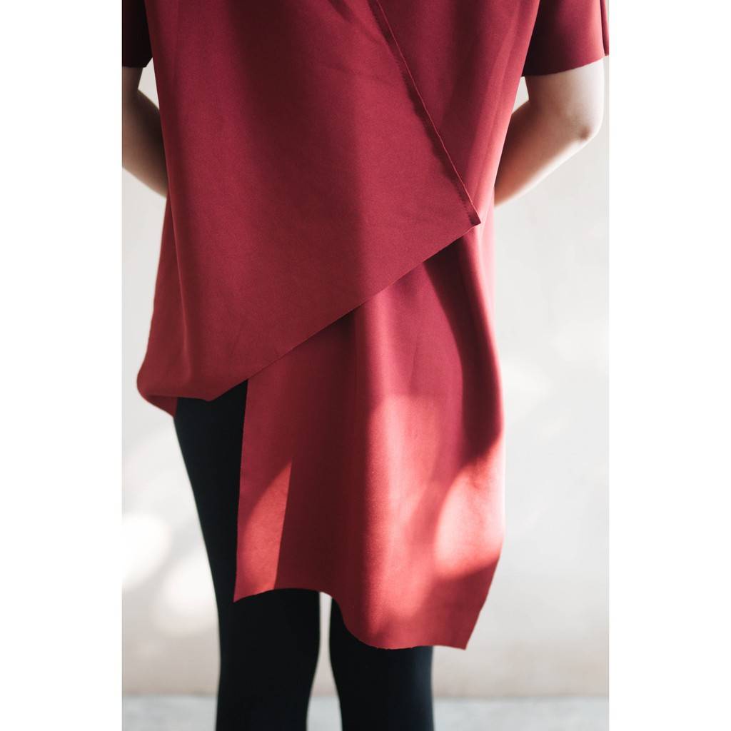 Bevyra top Maroon by Defaine brand