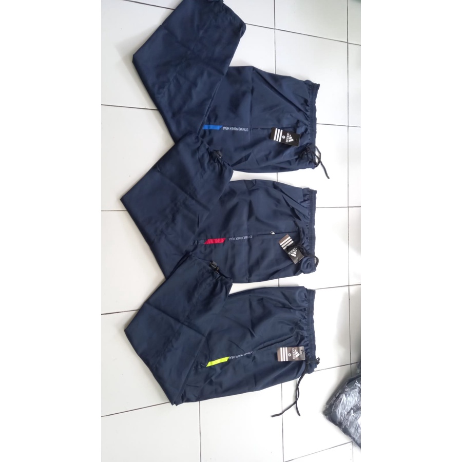 celana olahraga wanita bahan parasut