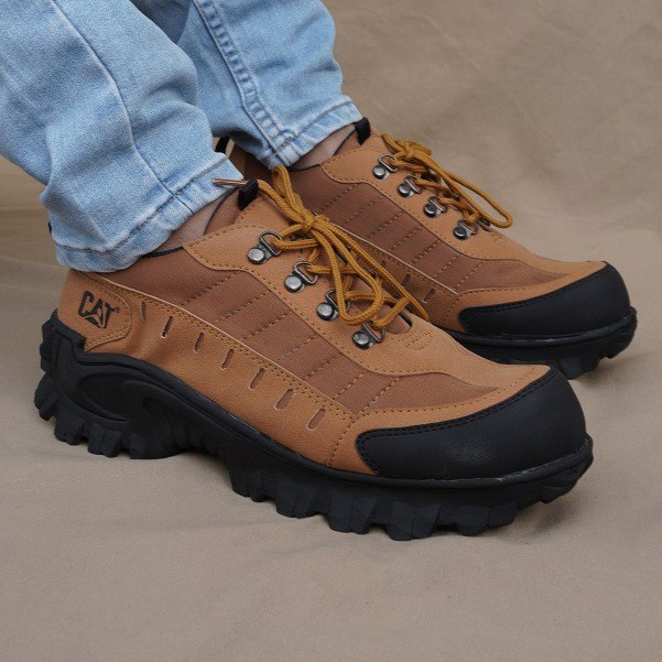 SEPATU PRIA BOOTS SAFETY LOW PENDEK KERJA PROYEK GUNUNG HIKING CATERPILLAR ORIGINAL KUALITAS