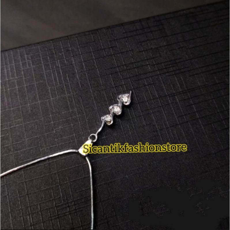 Kalung Titanium Liontin Permata Tingkat 3 Fashion Wanita Terlaris Anti Karat Kalung Wanita Silver