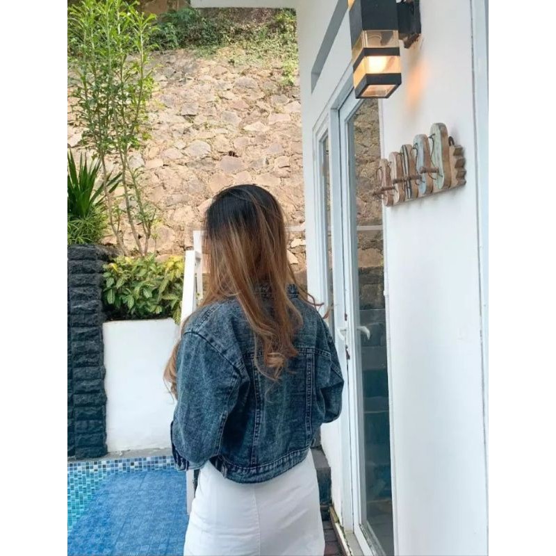 BISA COD JAKET CROP SNOW BLACK JEANS TEBAL