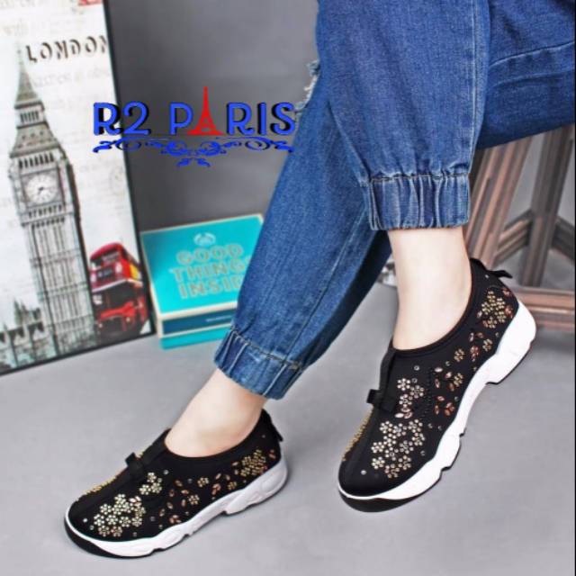 Beed seller ZPT-Sepatu sneakers tanpa tali fashion wanita OF-70