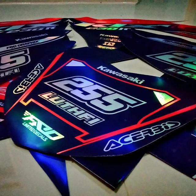 

Decal hologram/pelangi/gold