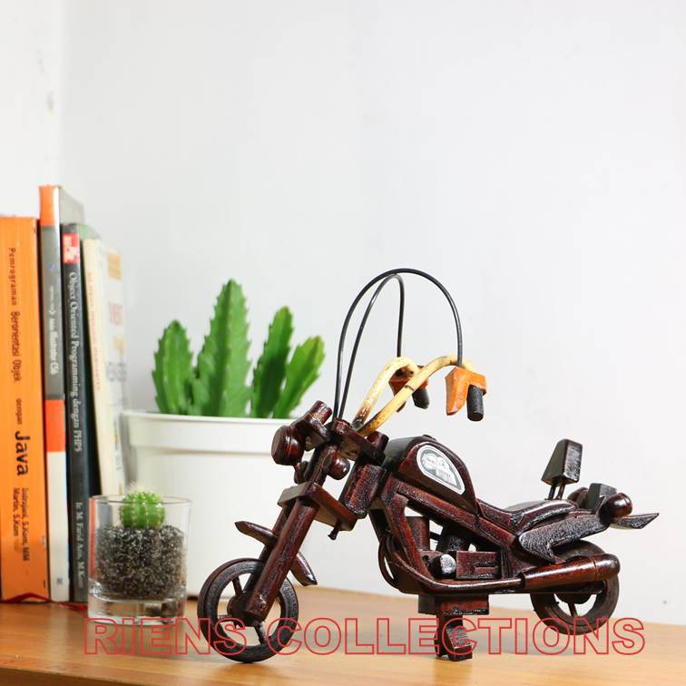 RIENS COLLECTIONS. MINIATUR DIECAST PAJANGAN MOTOR HARLEY DAVIDSON KAYU UKURAN 25X6X12 CM