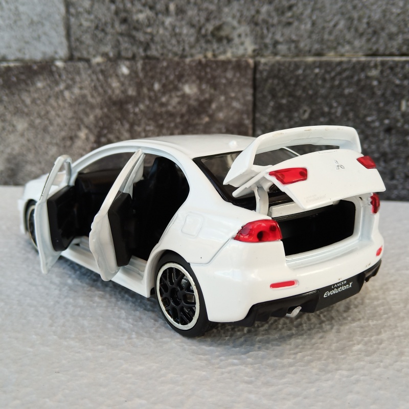 MITSUBHISHI LANCER EVO X Parfume Pewangi Pengharum Mobil Parfum Pajangan Miniatur Diecast Mobil