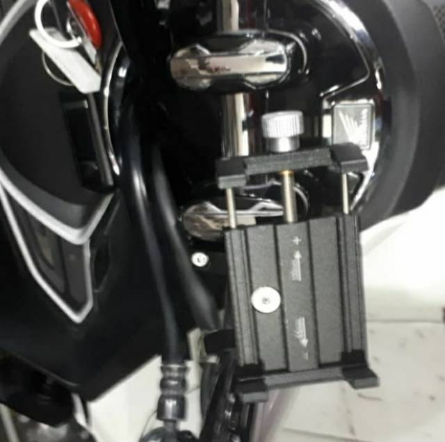 Holder hp sepeda cnc anti slip bisa untuk pcx adv vixion Mt 15