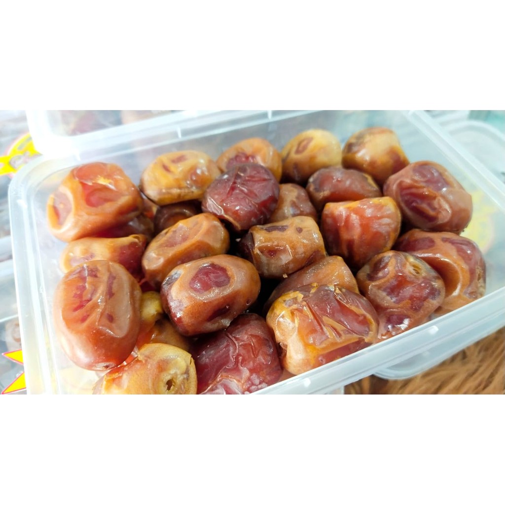 

Kurma Sukari / Kurma Raja / Sukari Basah / Premium 500gr