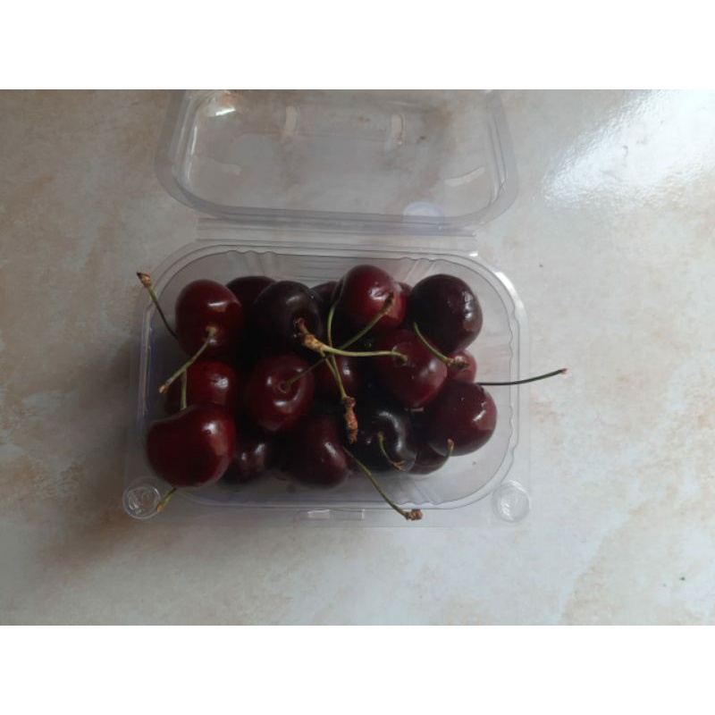 

Buah red cherry fresh 350gr import USA ORIGINAL
