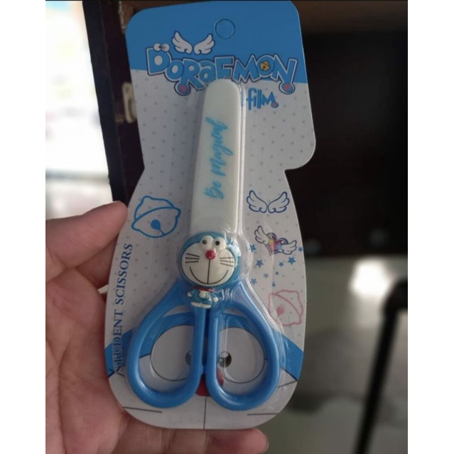 

Gunting doraemon