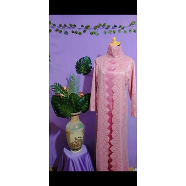 Gamis Brokat Pink