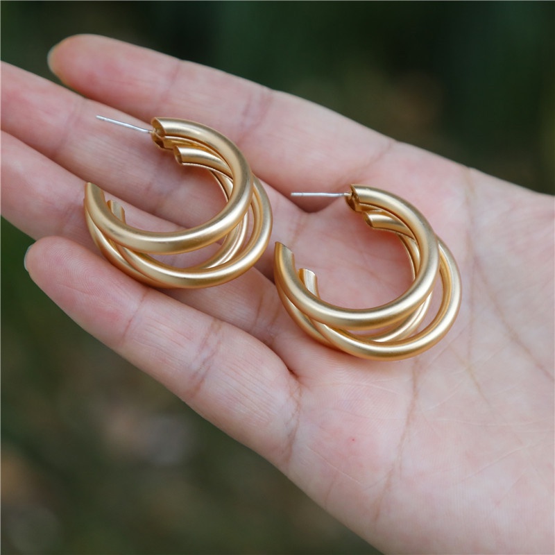 Anting Hoop Bentuk Oval Bahan Metal Gaya Korea Untuk Wanita