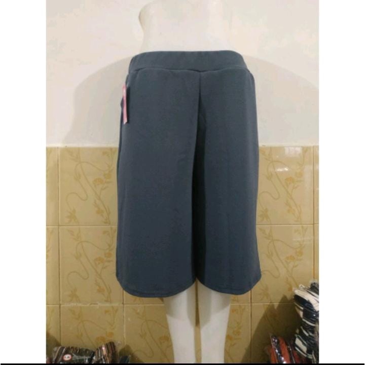 [[ NEW ]] KULOT PENDEK CREP TANGGUNG 7/8 CELANA WANITA POLOS