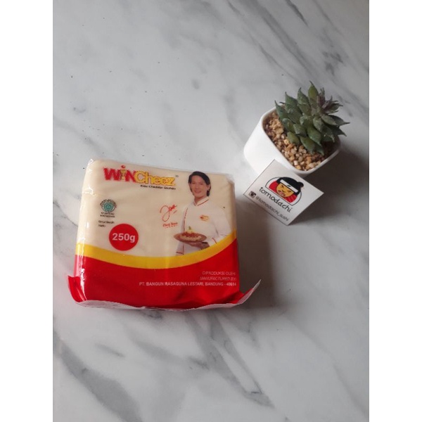 

Keju Wincheez 250 gr/Keju Cheddar Wincheez