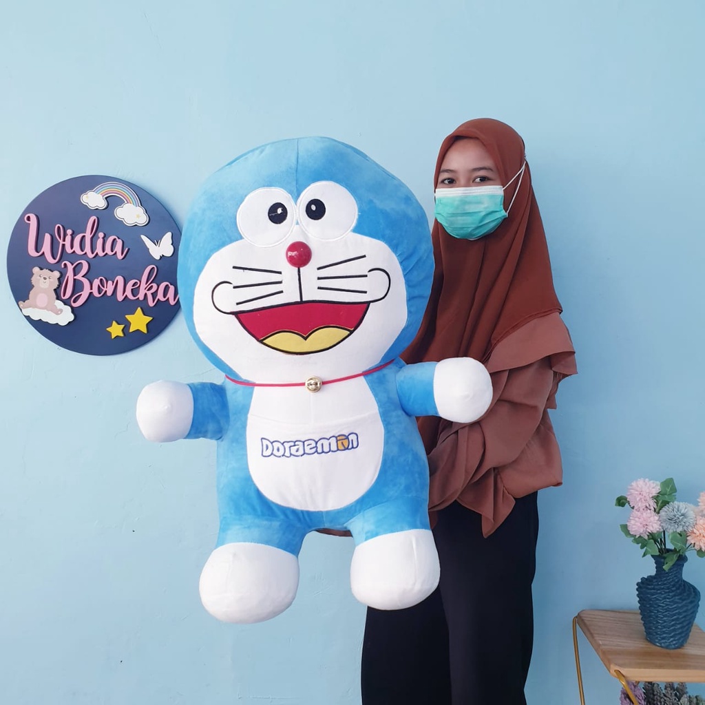 Boneka doraemon jumbo bahan yelvo import 65 cm