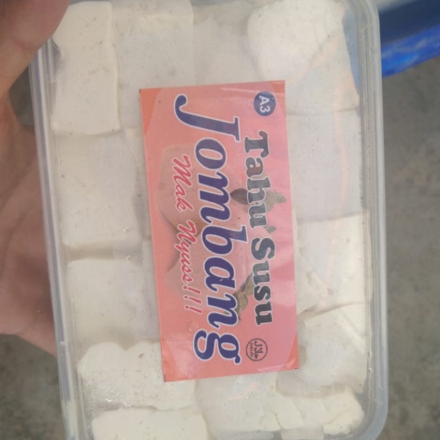 

tahu susu asli jombangg