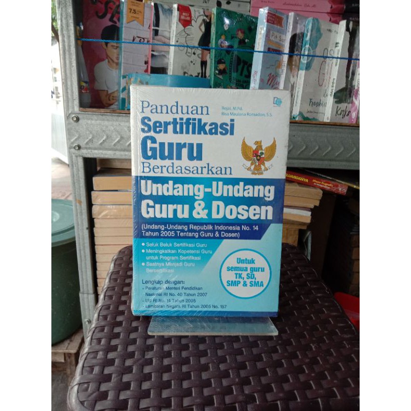 

PANDUAN SERTIFIKASI GURU BERDASARKAN UNDANG-UNDANG GURU DAN DOSEN