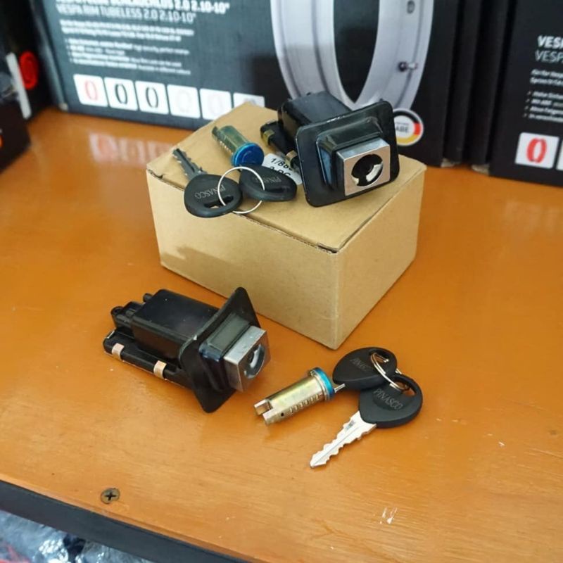 Kunci Jok Vespa Spartan Px200 Grade Impor
