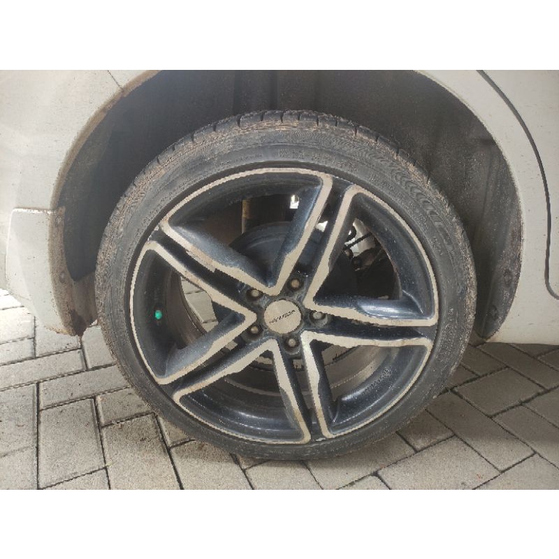 Velg R17 5x114 Second